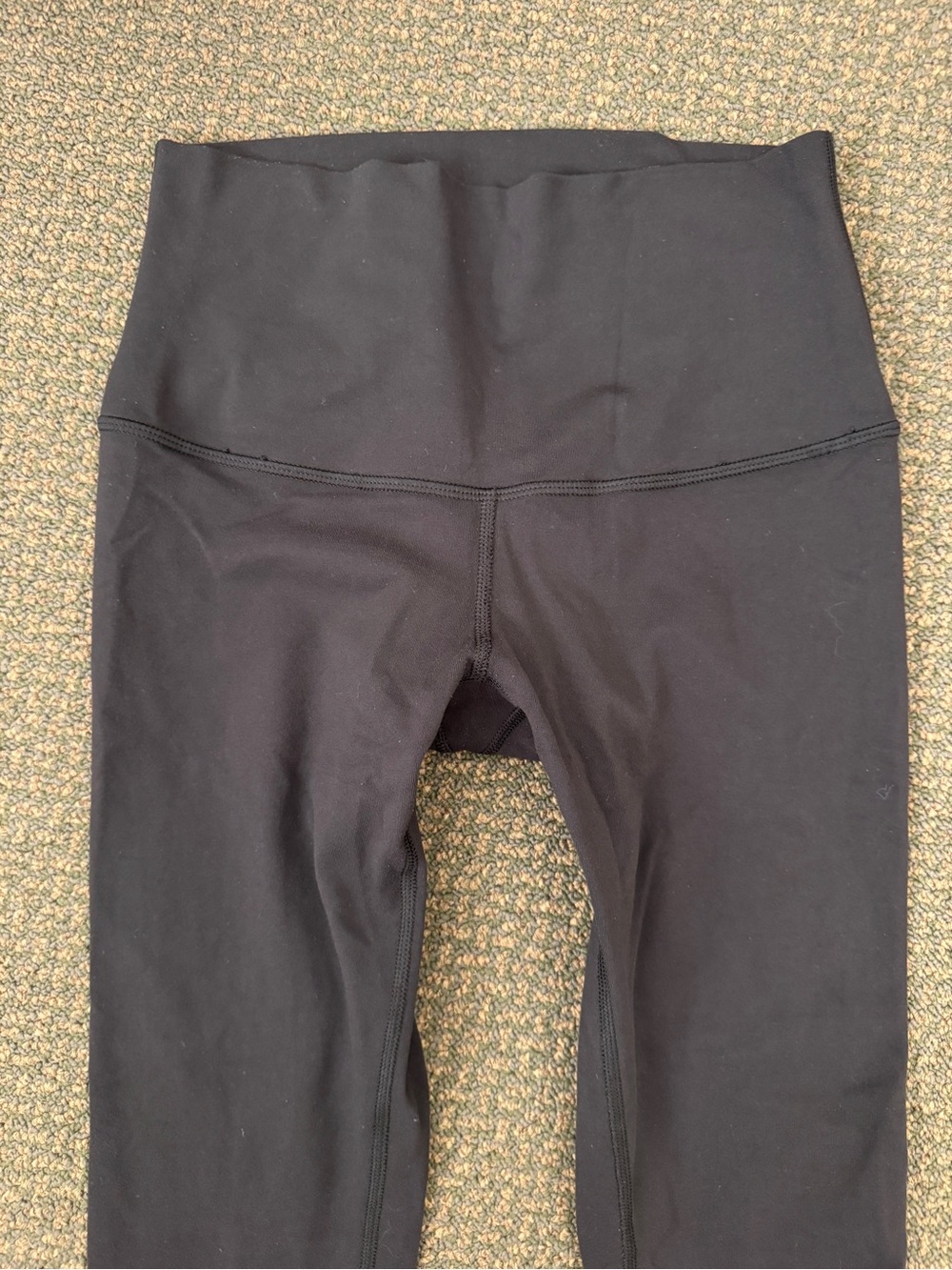 Lululemon leggings size 8